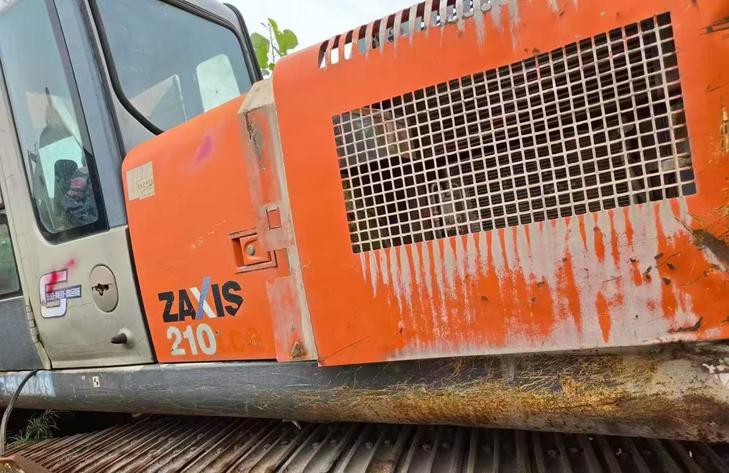 Buy Hitachi EX210-5 Used Excavator / 1