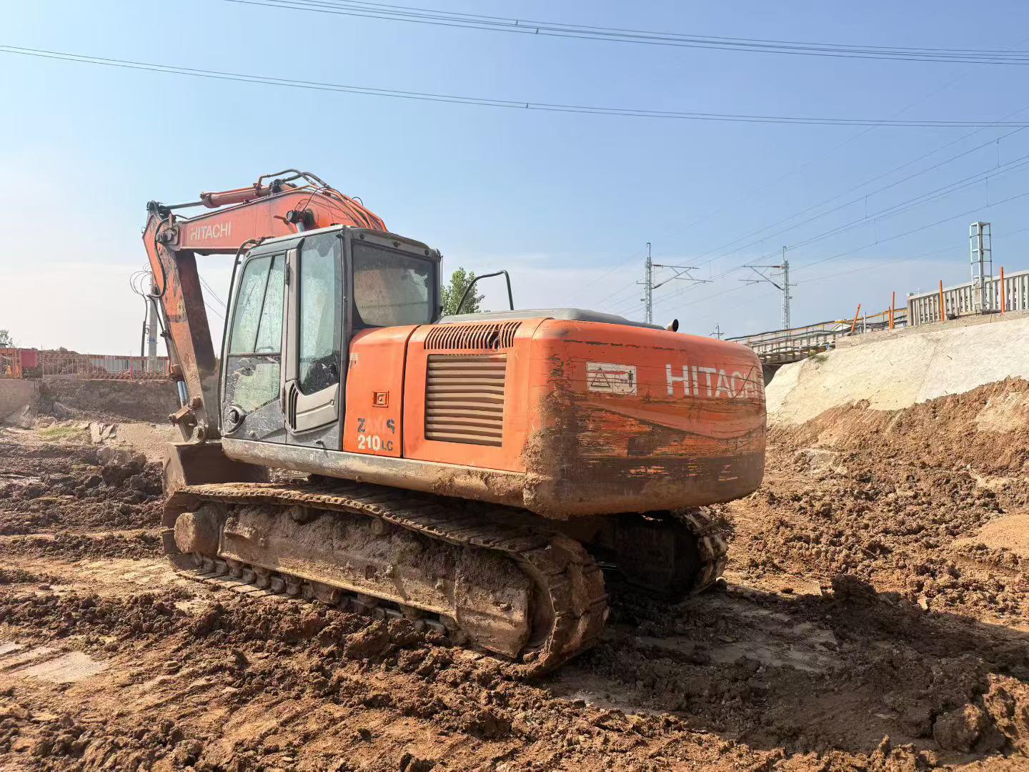 شراء Hitachi EX200-3 مستعمل حفارة