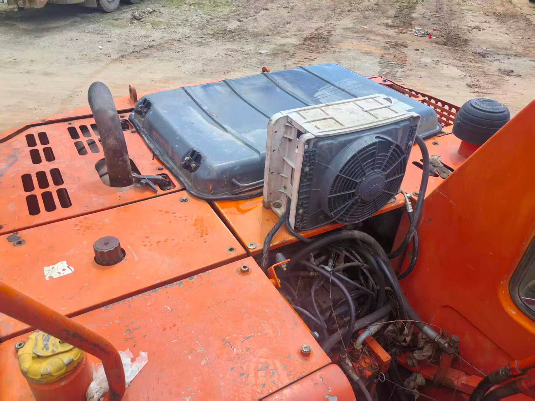 Buy Doosan DH150-7 Used Excavator / 3 Buy Doosan DH150-7 Used Excavator / 3