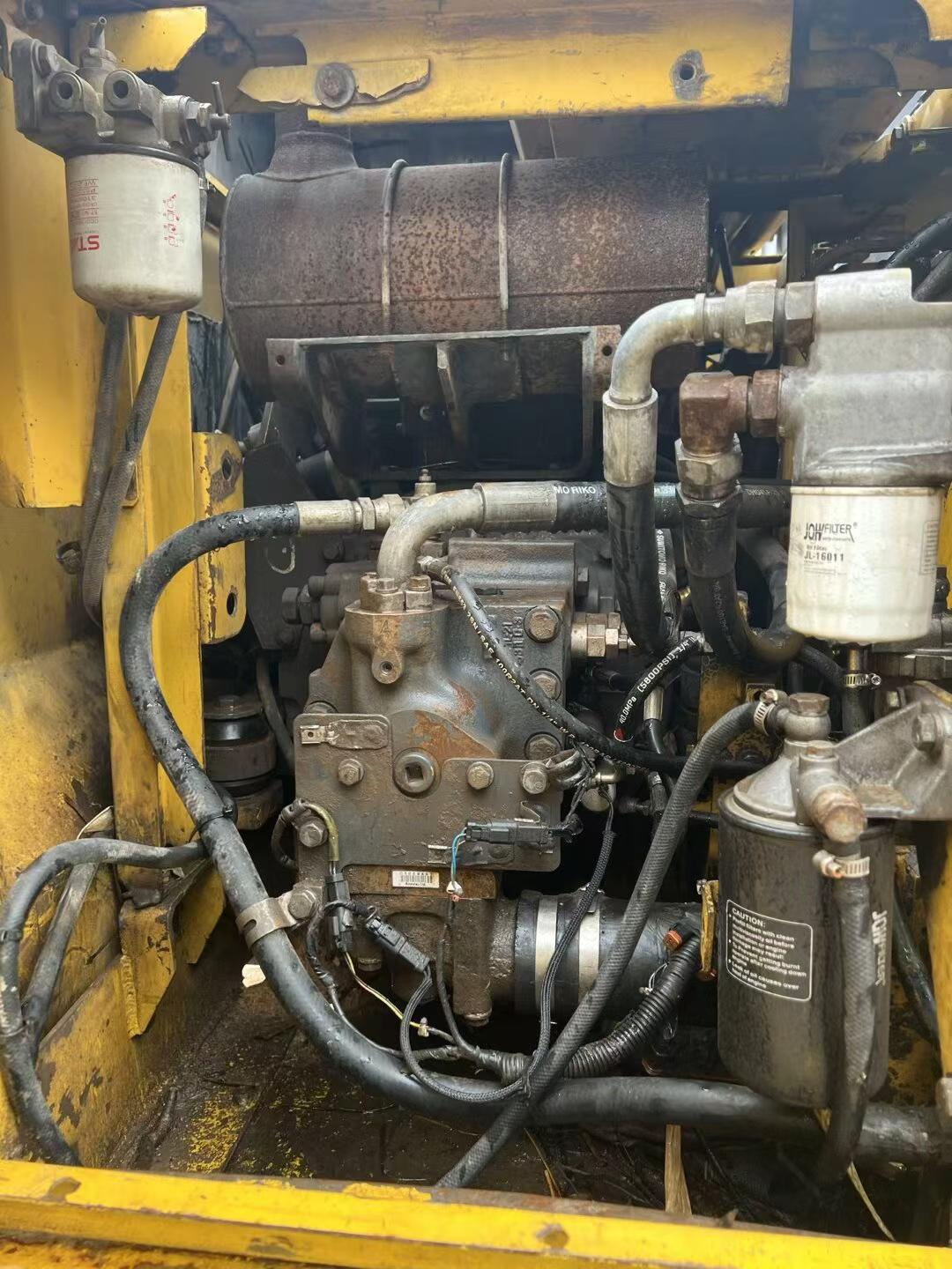 Buy Komatsu PC130-7 Used Excavator / 5