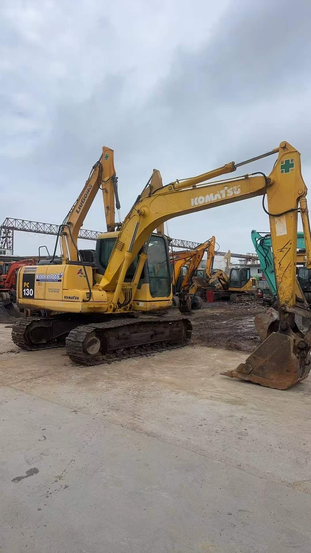 Buy Komatsu PC110-7 Used Excavator / 2 Buy Komatsu PC110-7 Used Excavator / 2