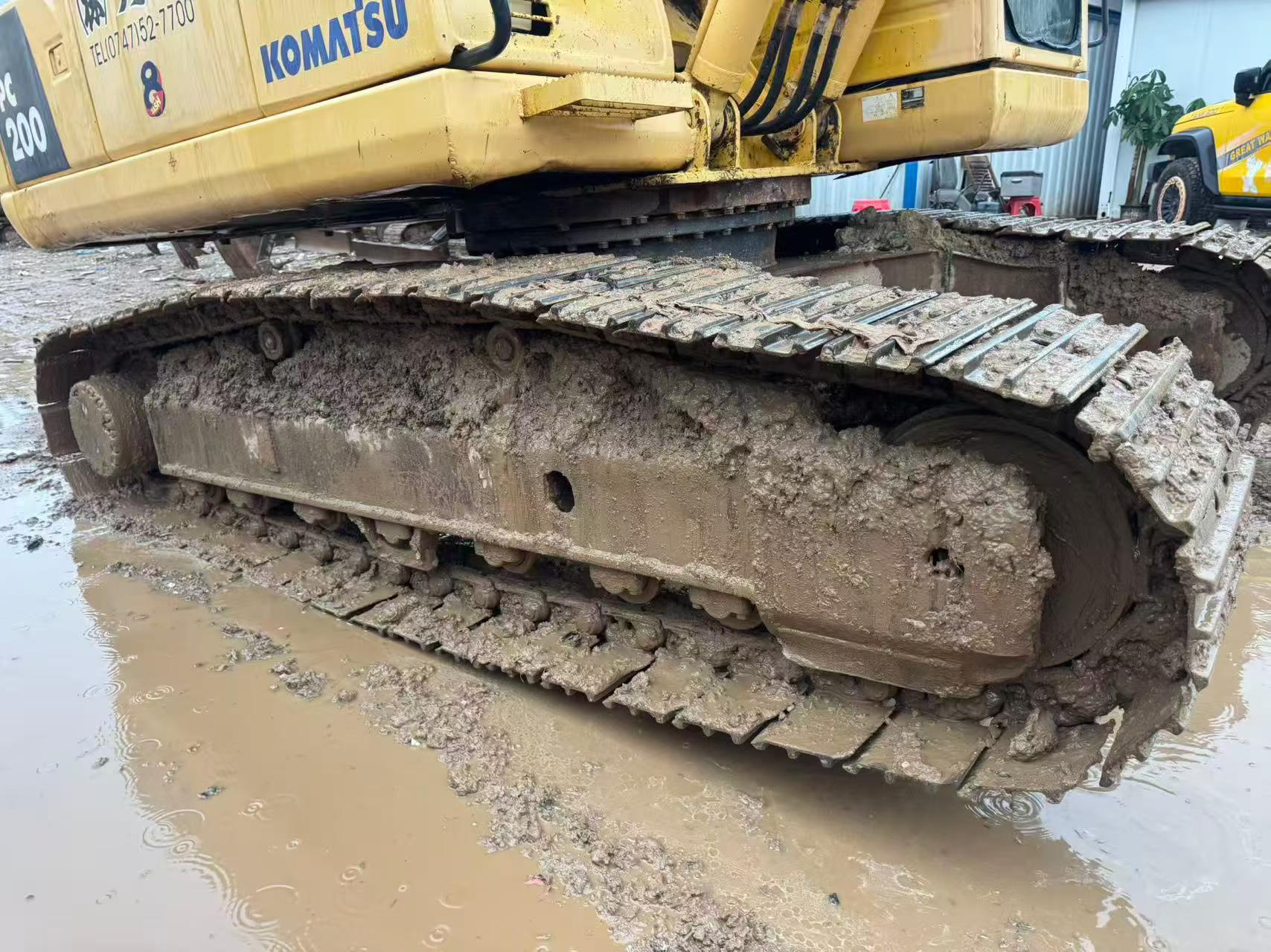 Buy Komatsu PC200-8 Used Excavator / 4 Buy Komatsu PC200-8 Used Excavator / 4