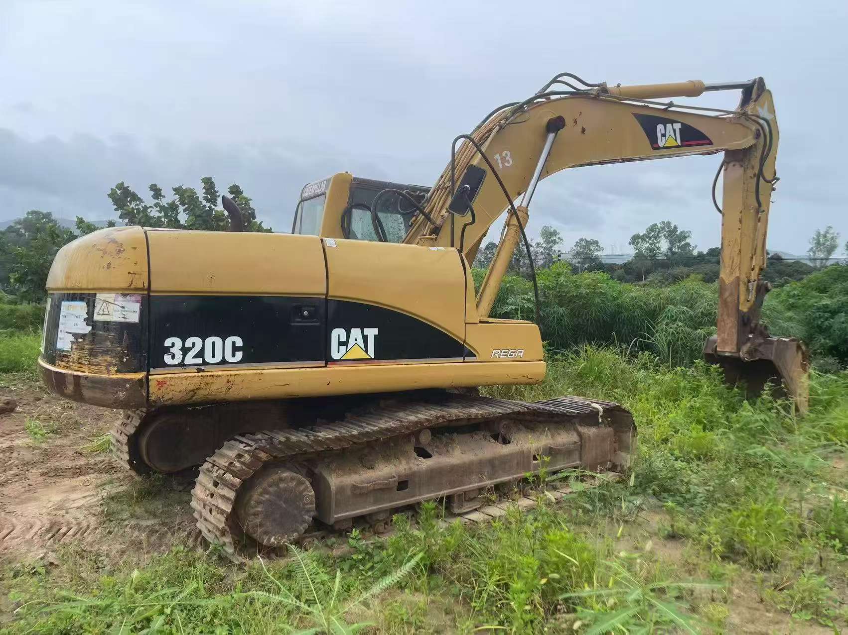 Buy Caterpillar 320C Used Excavator / 2