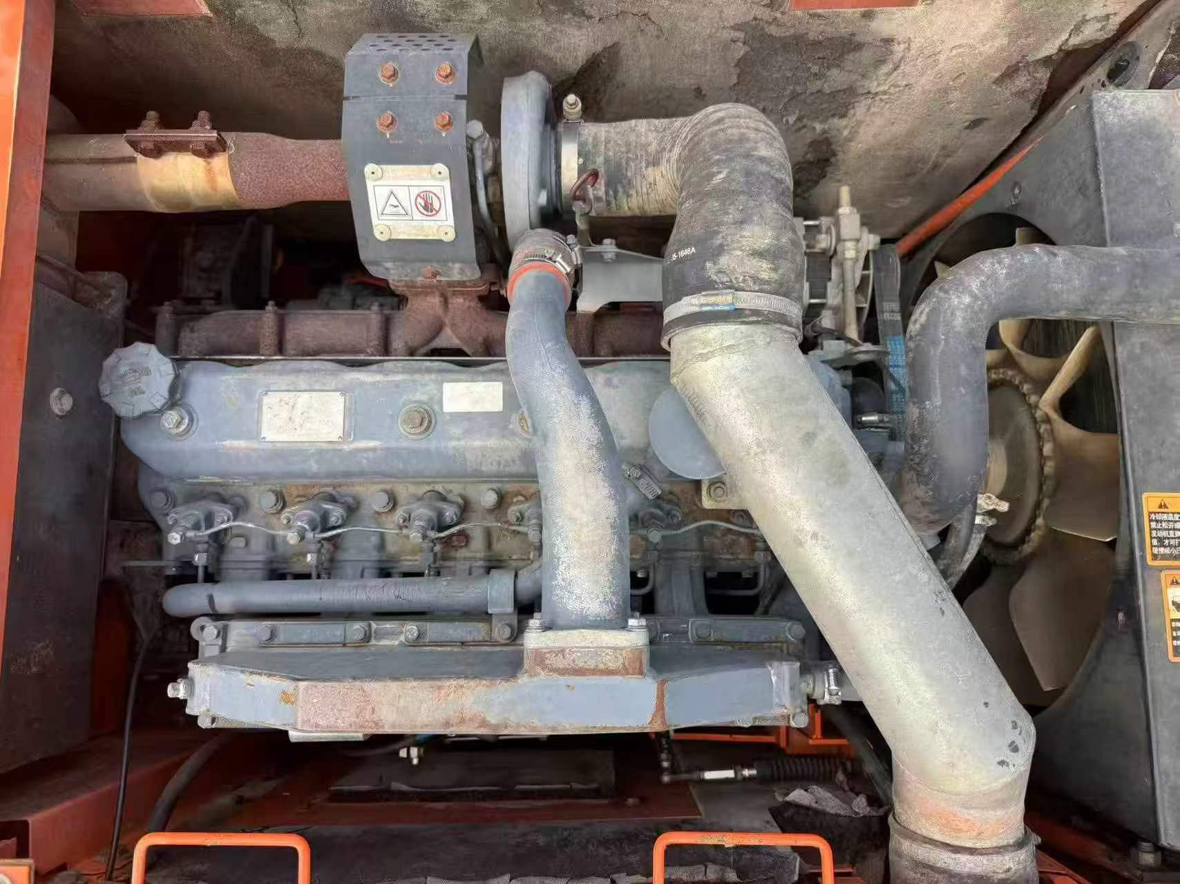 Compre Excavadora Doosan DH150-7 Usada / 6