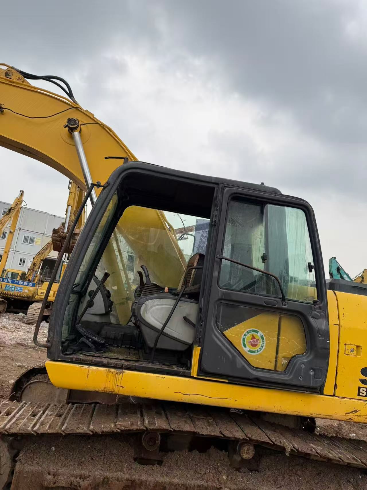 Buy Sumitomo SH200A5 Used Excavator / 5