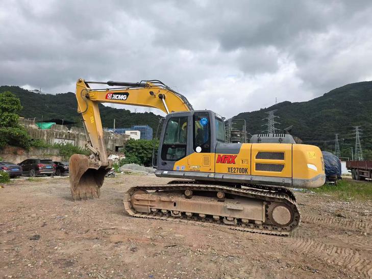 Buy XCMG XE270DK Used Excavator / 1