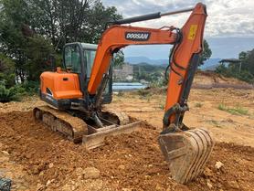 Buy Doosan DH60 Used Excavator / 6 Buy Doosan DH60 Used Excavator / 6