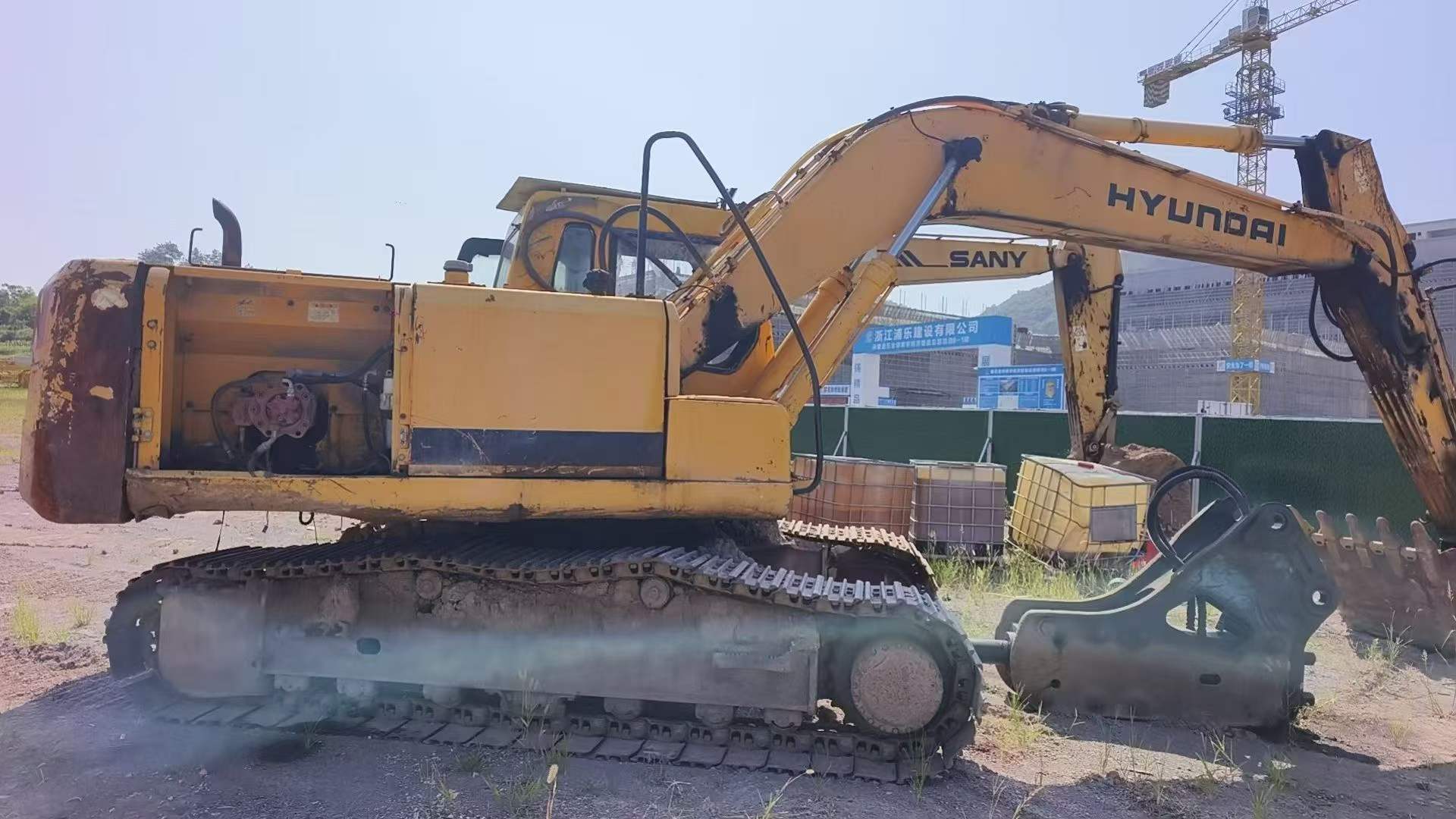 Buy Hyundai R215-7C Used Excavator / 3 Buy Hyundai R215-7C Used Excavator / 3