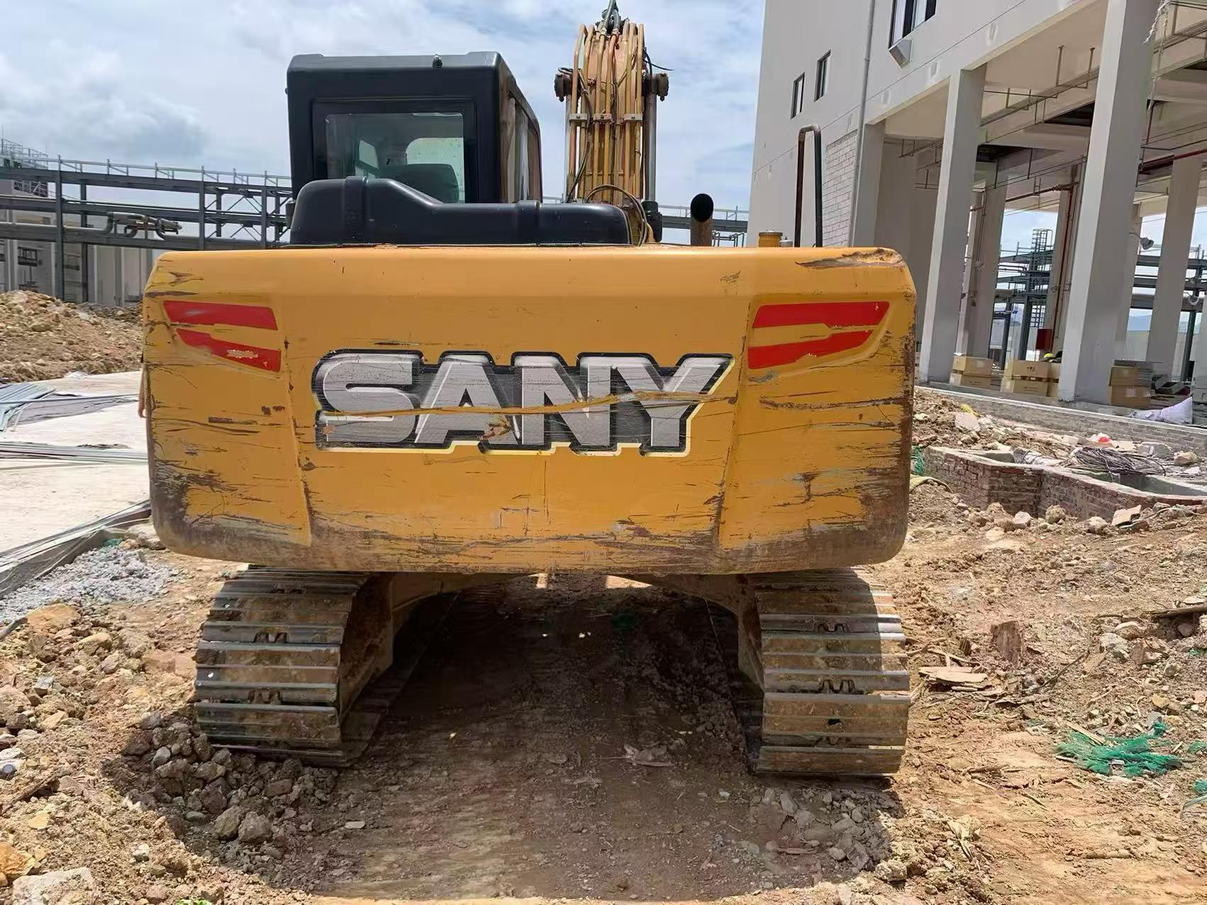 Buy Sany SY135 Used Excavator / 1