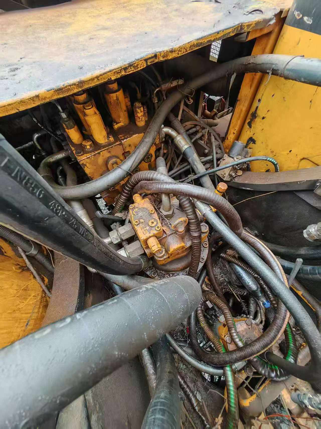 Buy Sany SY215C-8 Used Excavator / 8