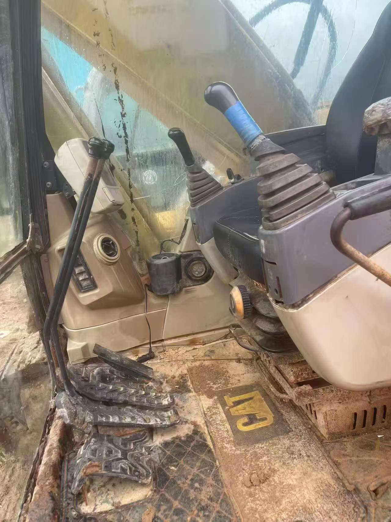 Buy Caterpillar 320C Used Excavator / 7