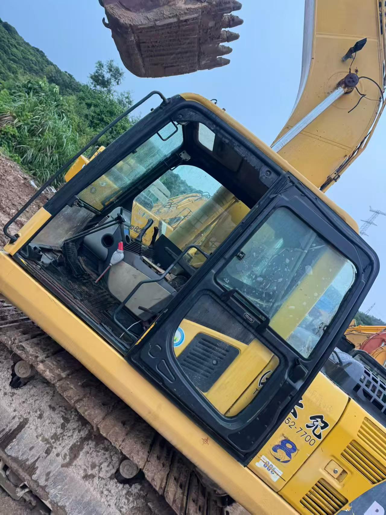Buy Komatsu PC200-8 Used Excavator / 3 Buy Komatsu PC200-8 Used Excavator / 3