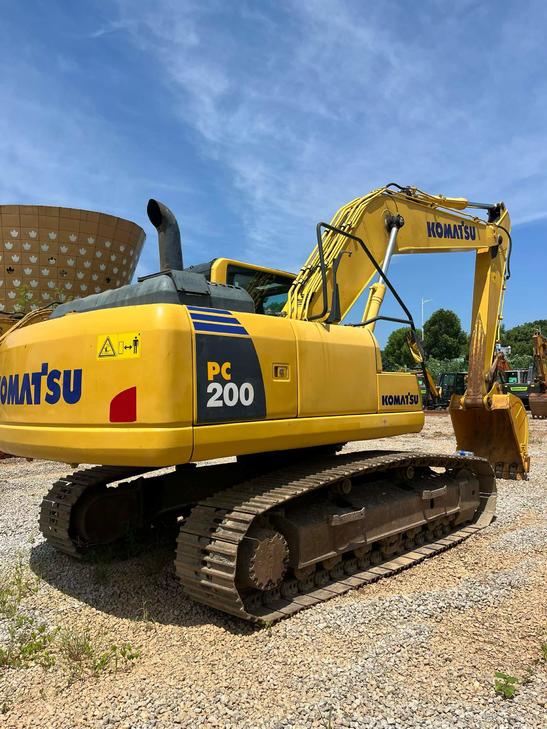 Buy Komatsu PC200 Used Excavator / 1