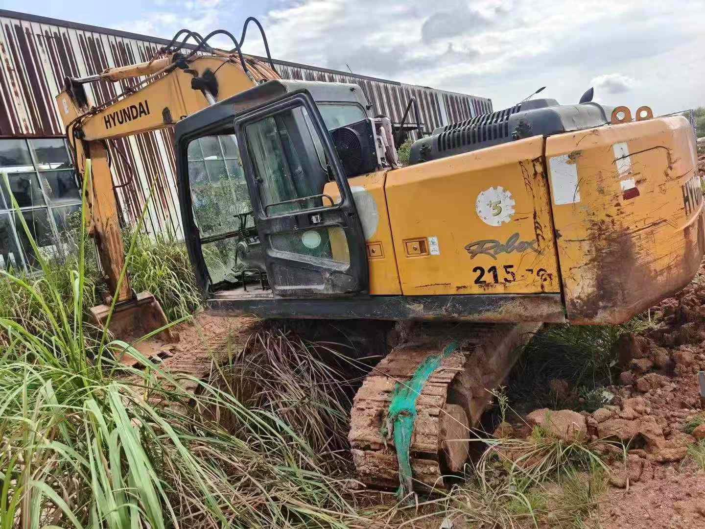 Buy Hyundai R215-7C Used Excavator / 1