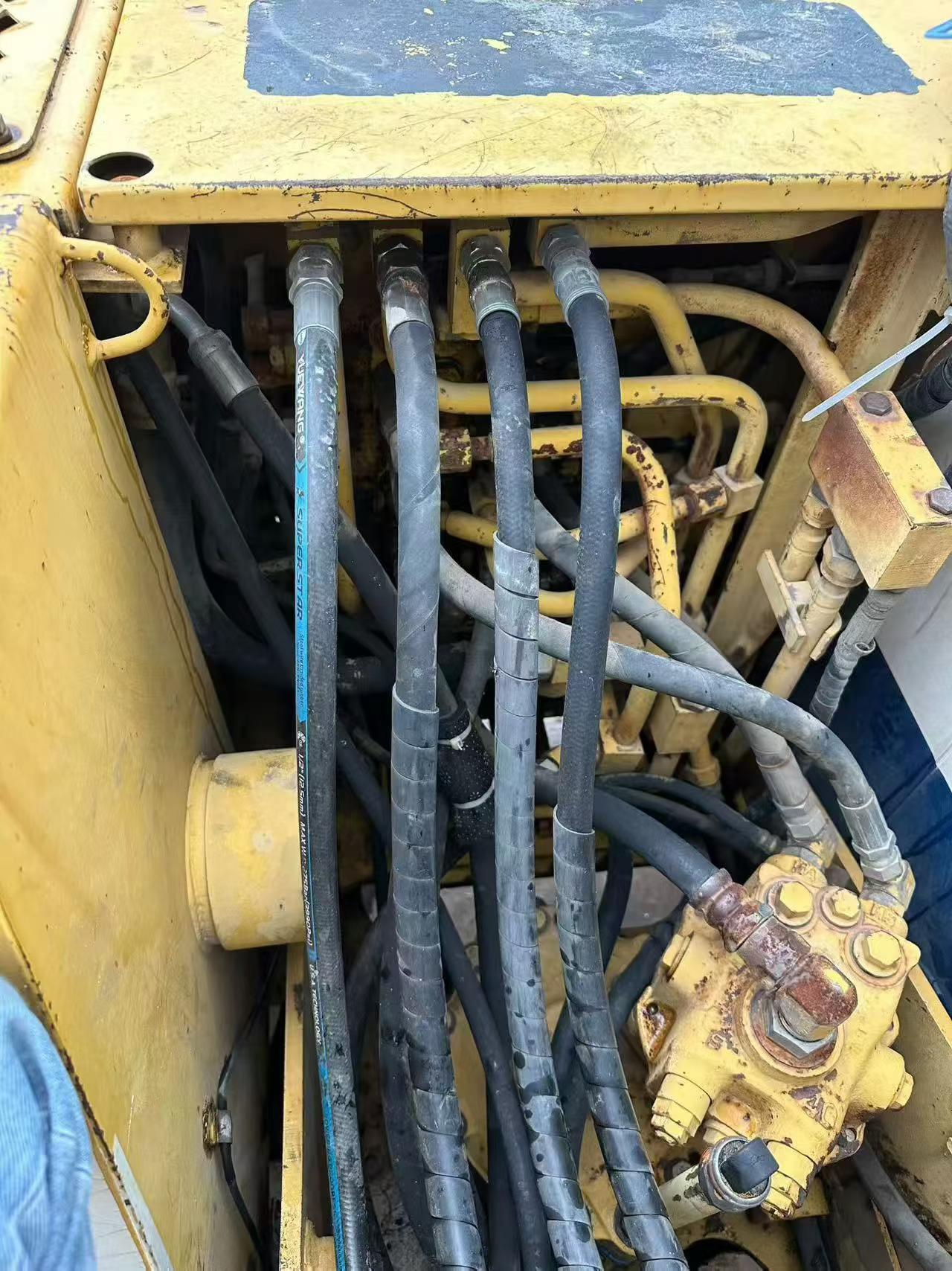 Buy Komatsu PC60-6 Used Excavator / 9