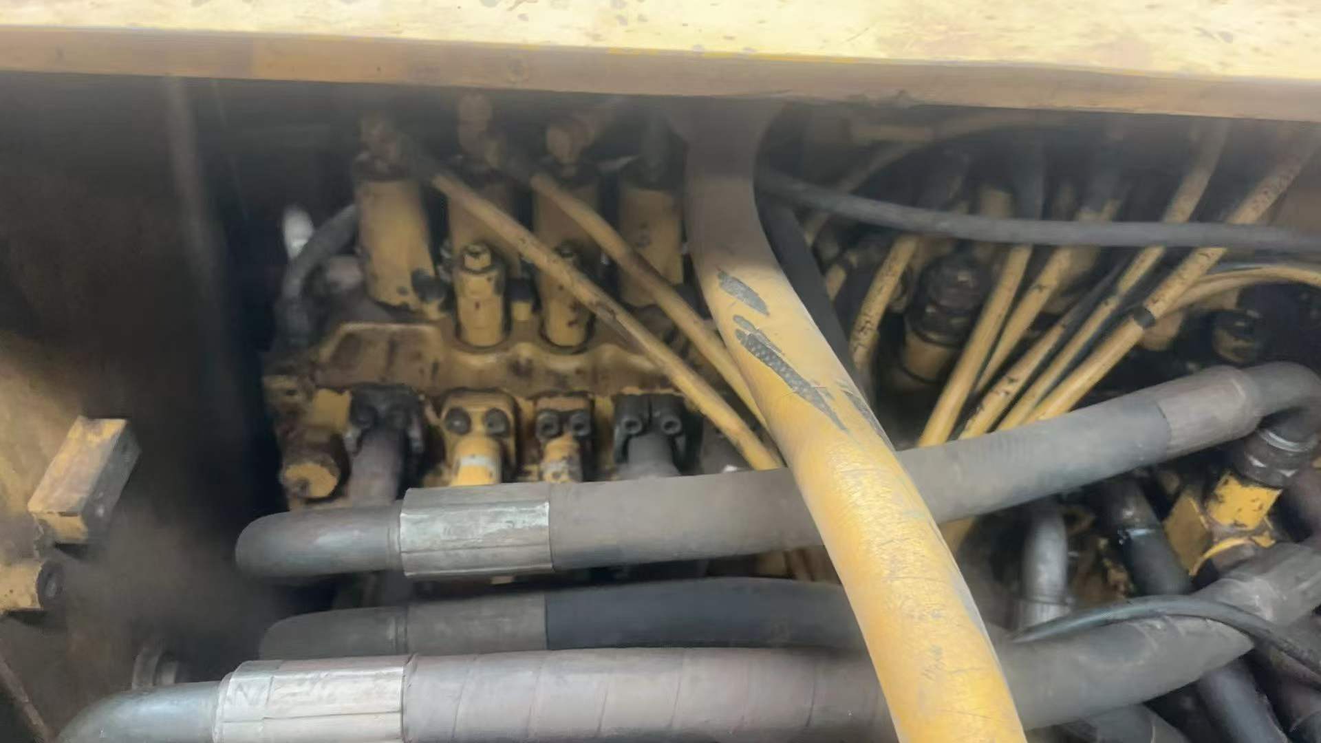Buy Caterpillar 320D Used Excavator / 6