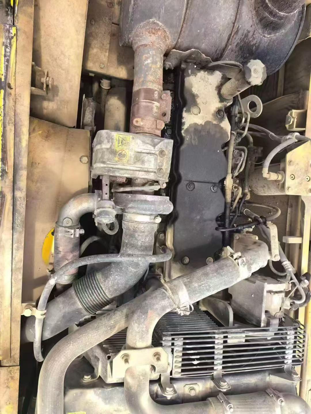 Buy Komatsu PC240-6 Used Excavator / 3