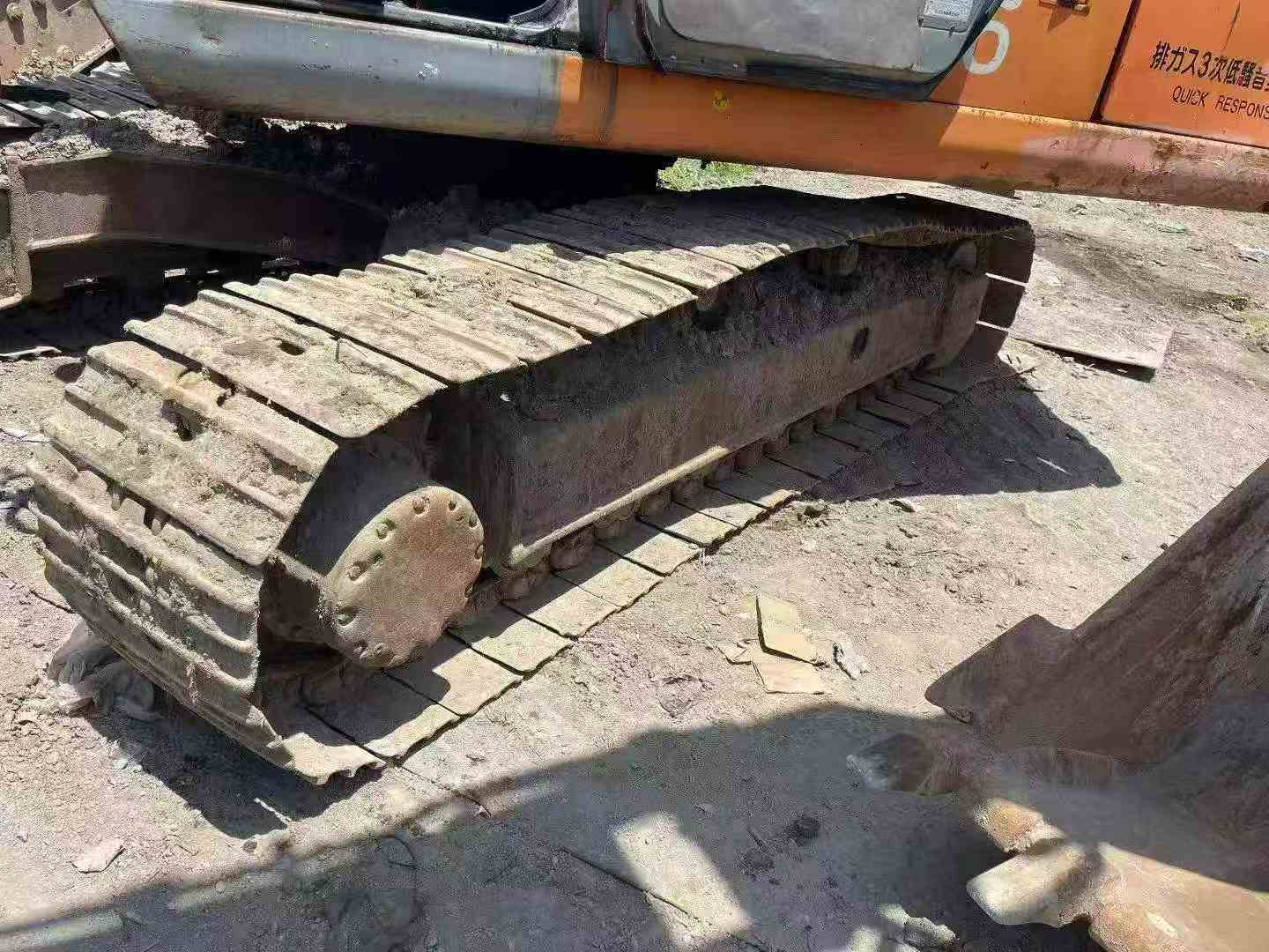 Buy Hitachi ZX200-6 Used Excavator / 4 Buy Hitachi ZX200-6 Used Excavator / 4