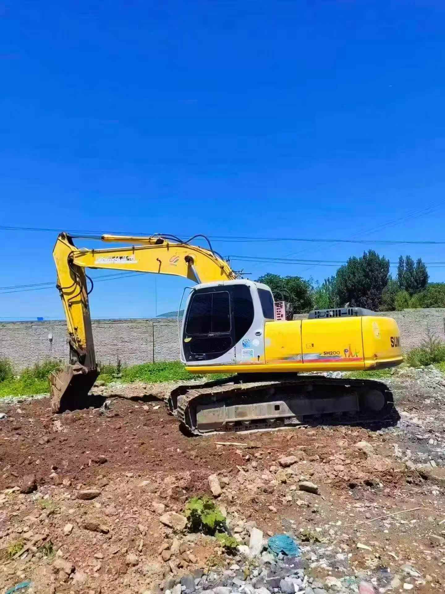 Buy Sumitomo SH200A3 Used Excavator / 3