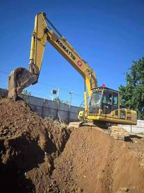 Buy Komatsu PC220 Used Excavator / 2 Buy Komatsu PC220 Used Excavator / 2