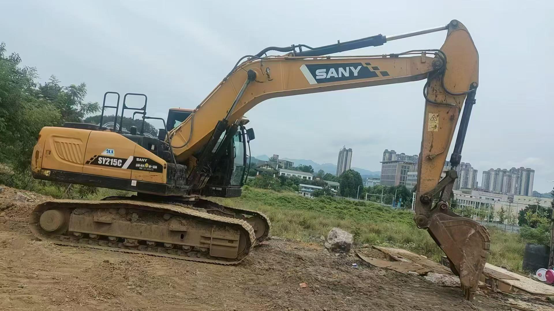 Buy Sany SY215C Used Excavator / 3