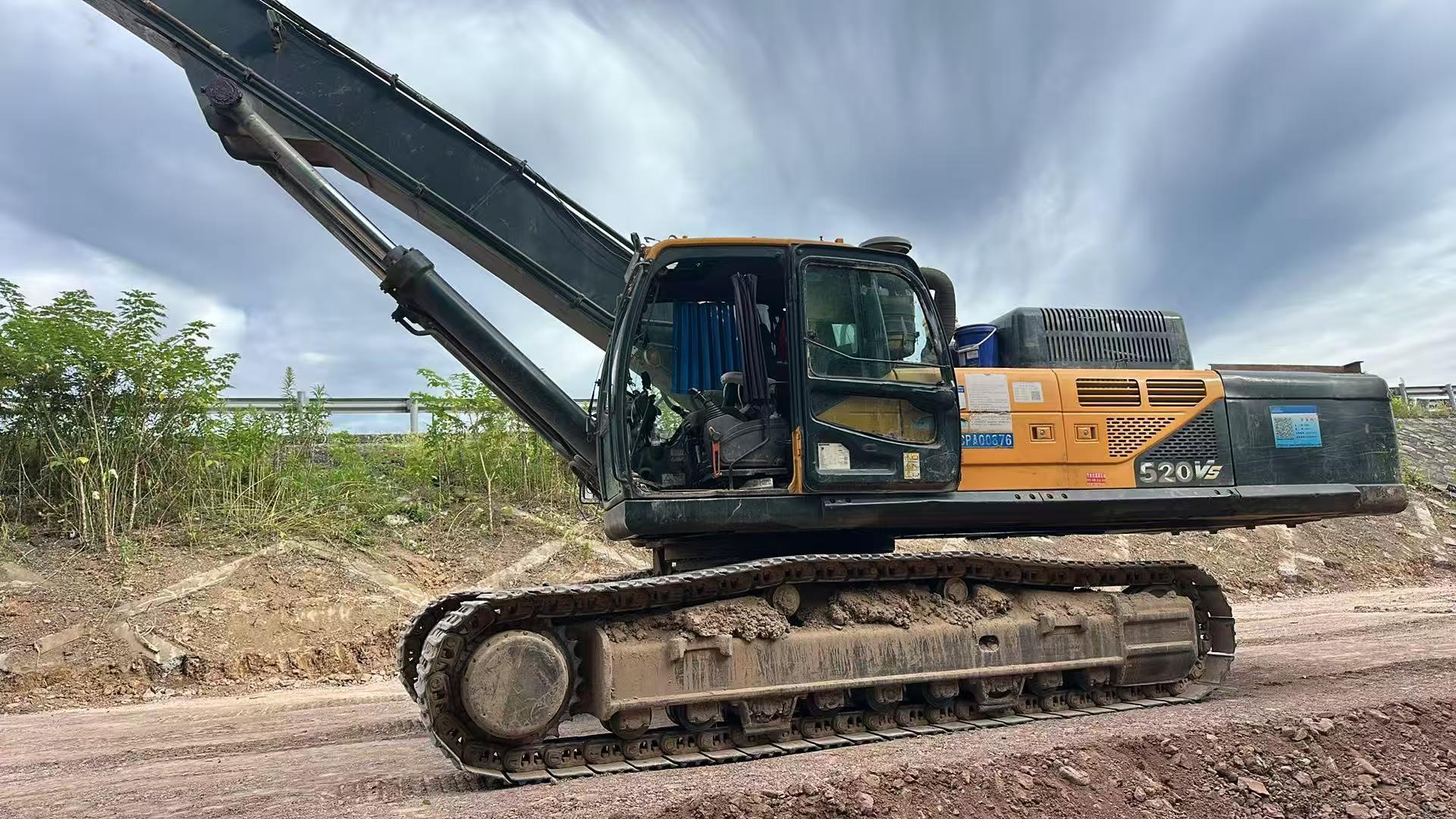 Buy Hyundai Used Excavator / 2
