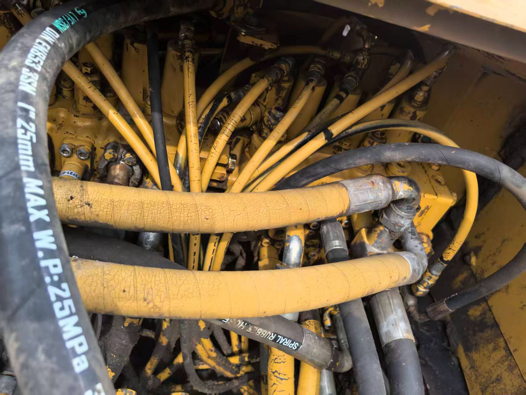 Buy Caterpillar 320D Used Excavator / 4
