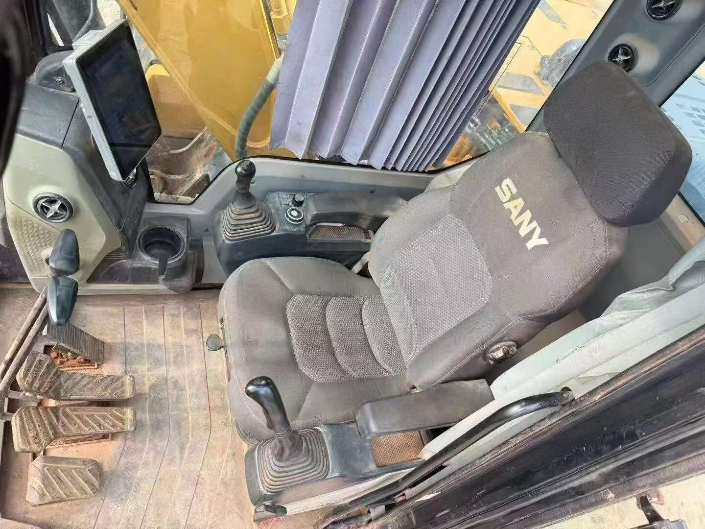 Buy Sany SY135 Used Excavator / 5