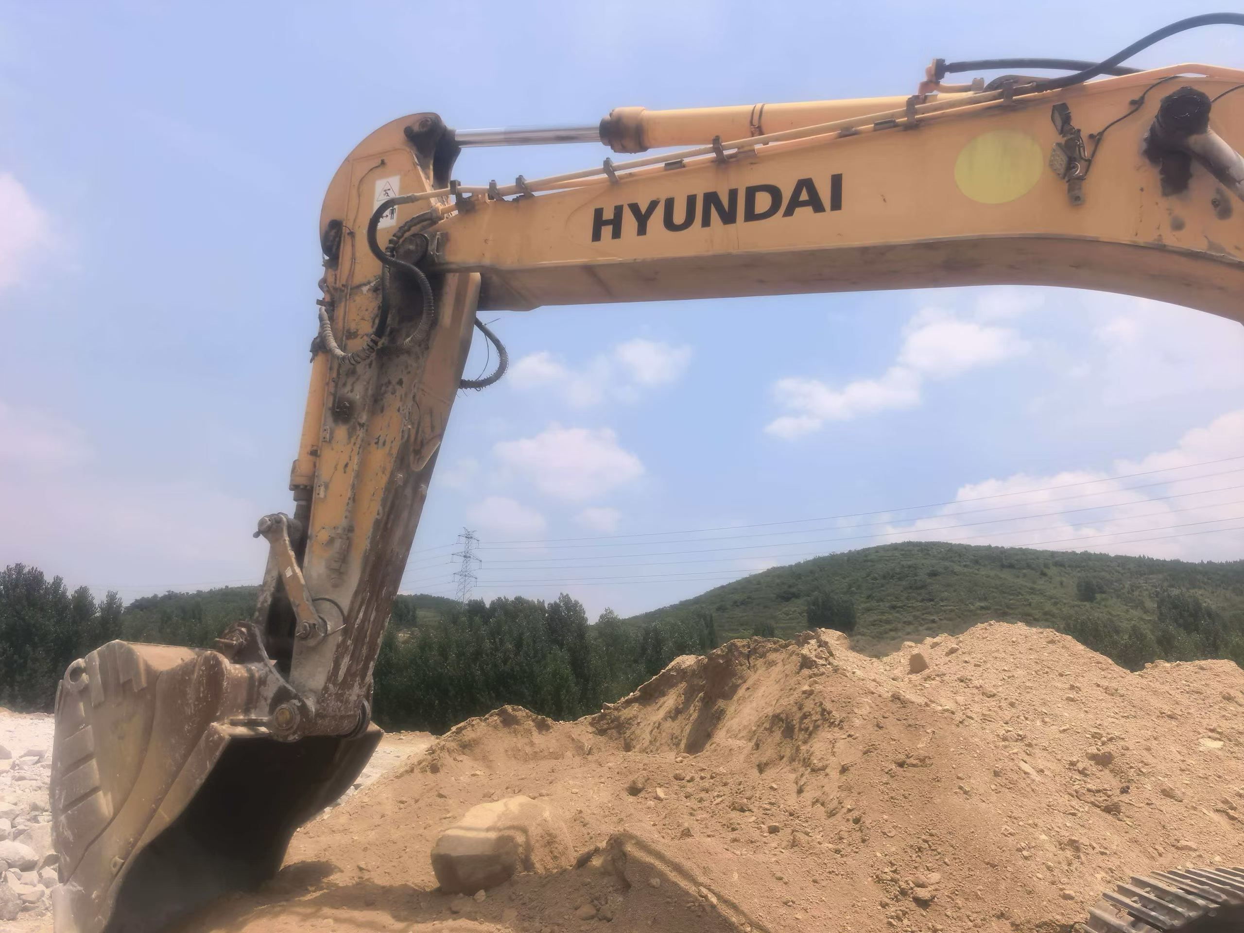 Buy Hyundai R385LC-9 Used Excavator / 5