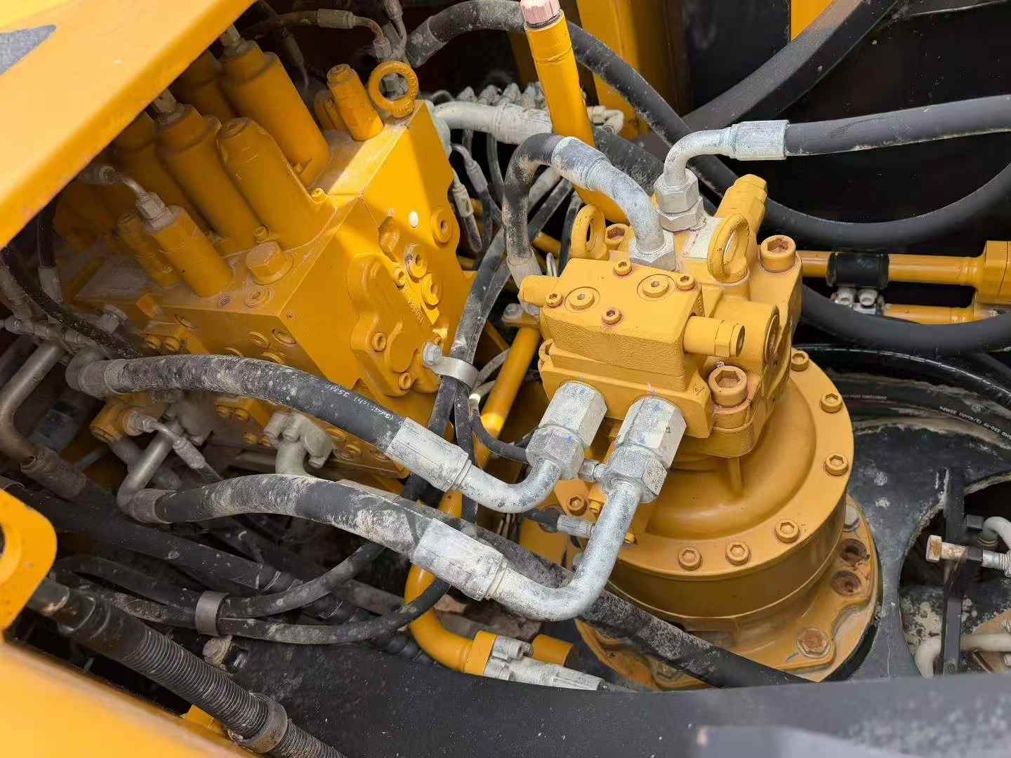 Buy Sany SY200C Used Excavator / 5