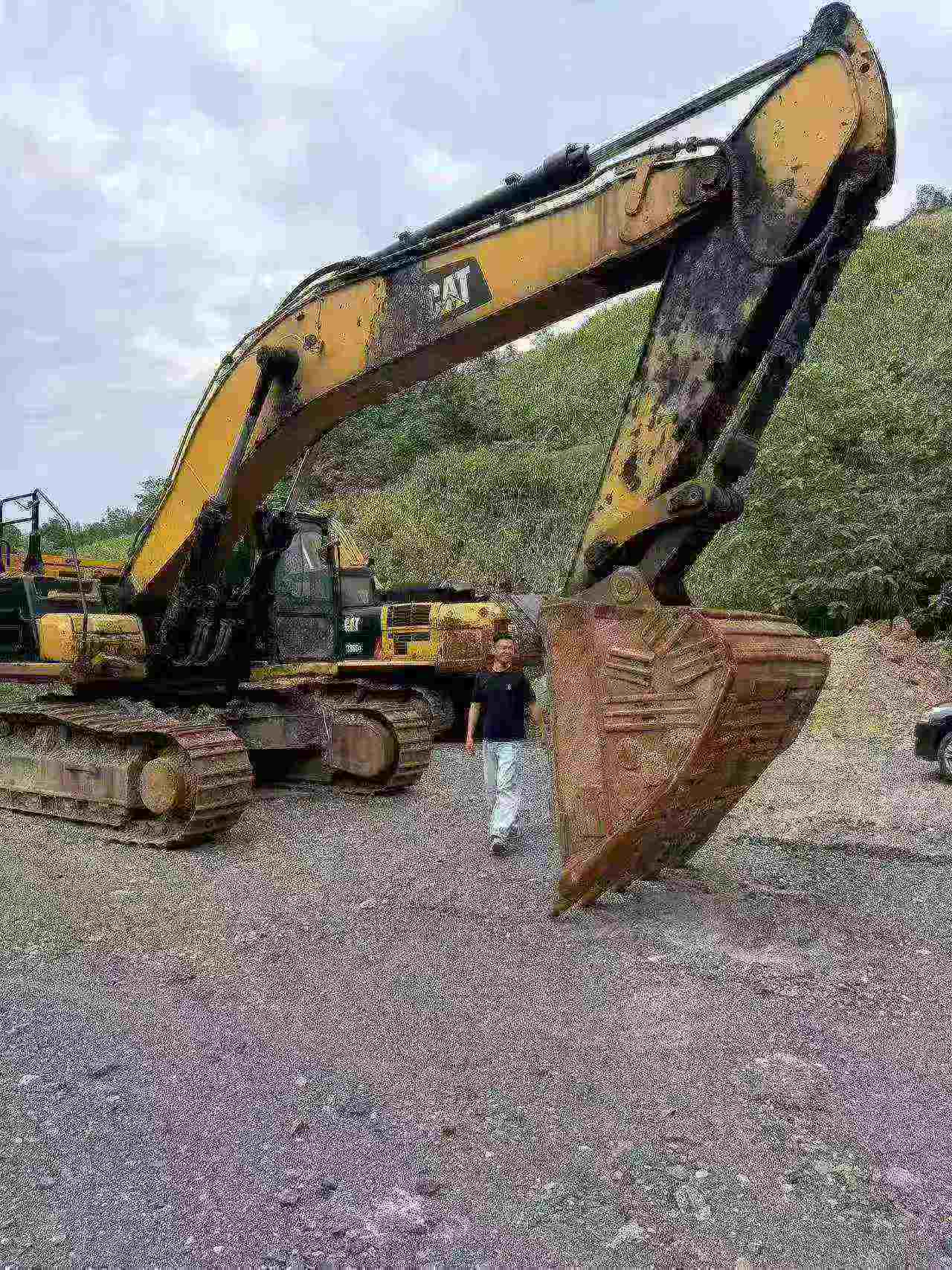 Buy Caterpillar 345B Used Excavator / 7 Buy Caterpillar 345B Used Excavator / 7