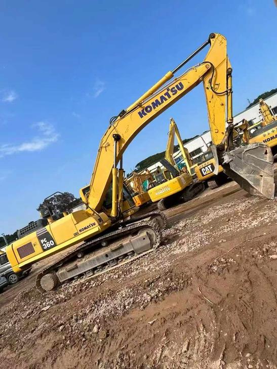 Buy Komatsu PC360-7 Used Excavator / 1