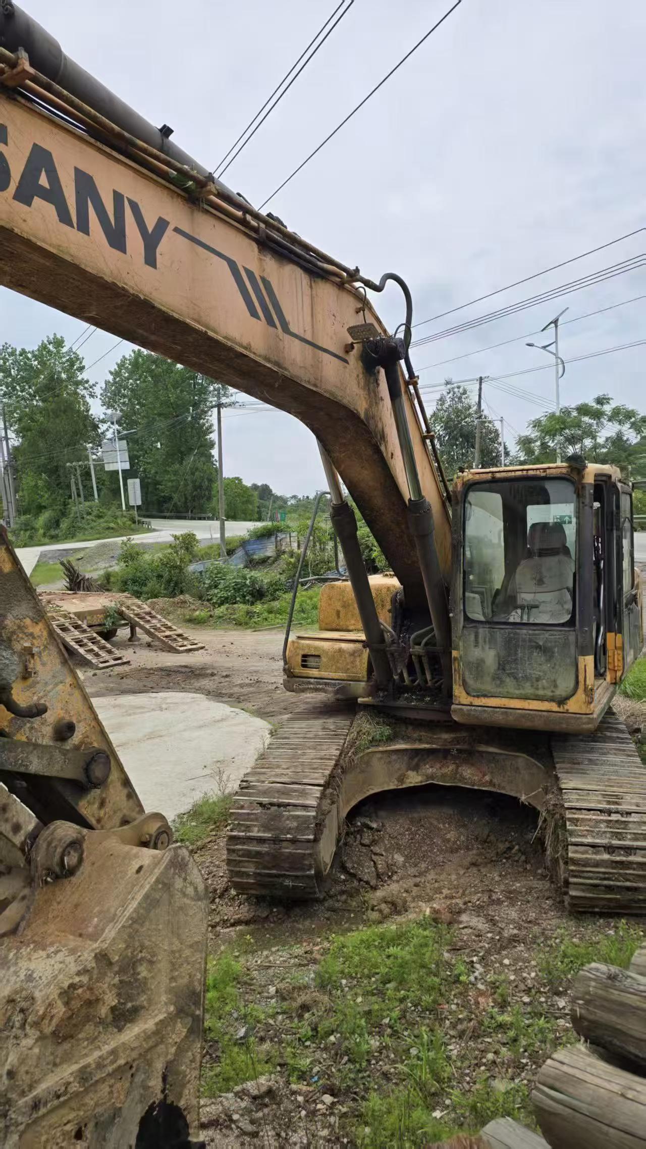 Buy Sany SY195C Used Excavator / 3