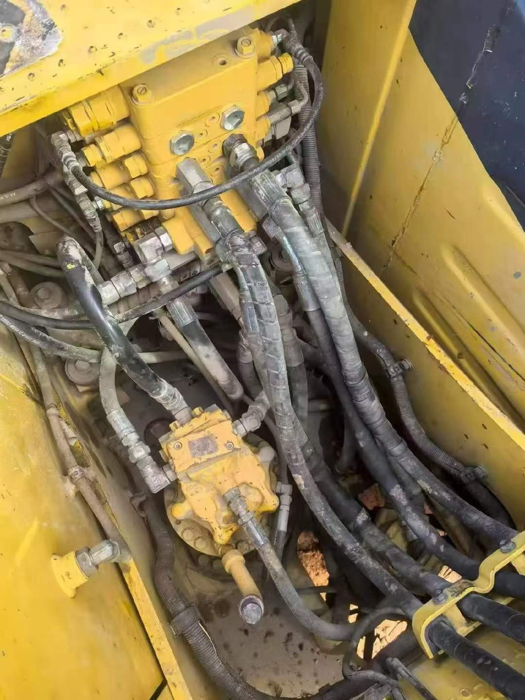 Buy Komatsu PC110-7 Used Excavator / 8