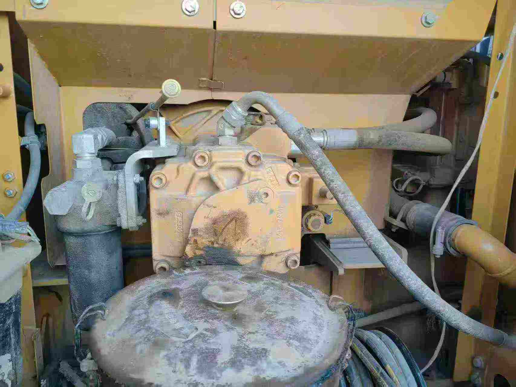 Buy Caterpillar 323 Used Excavator / 4