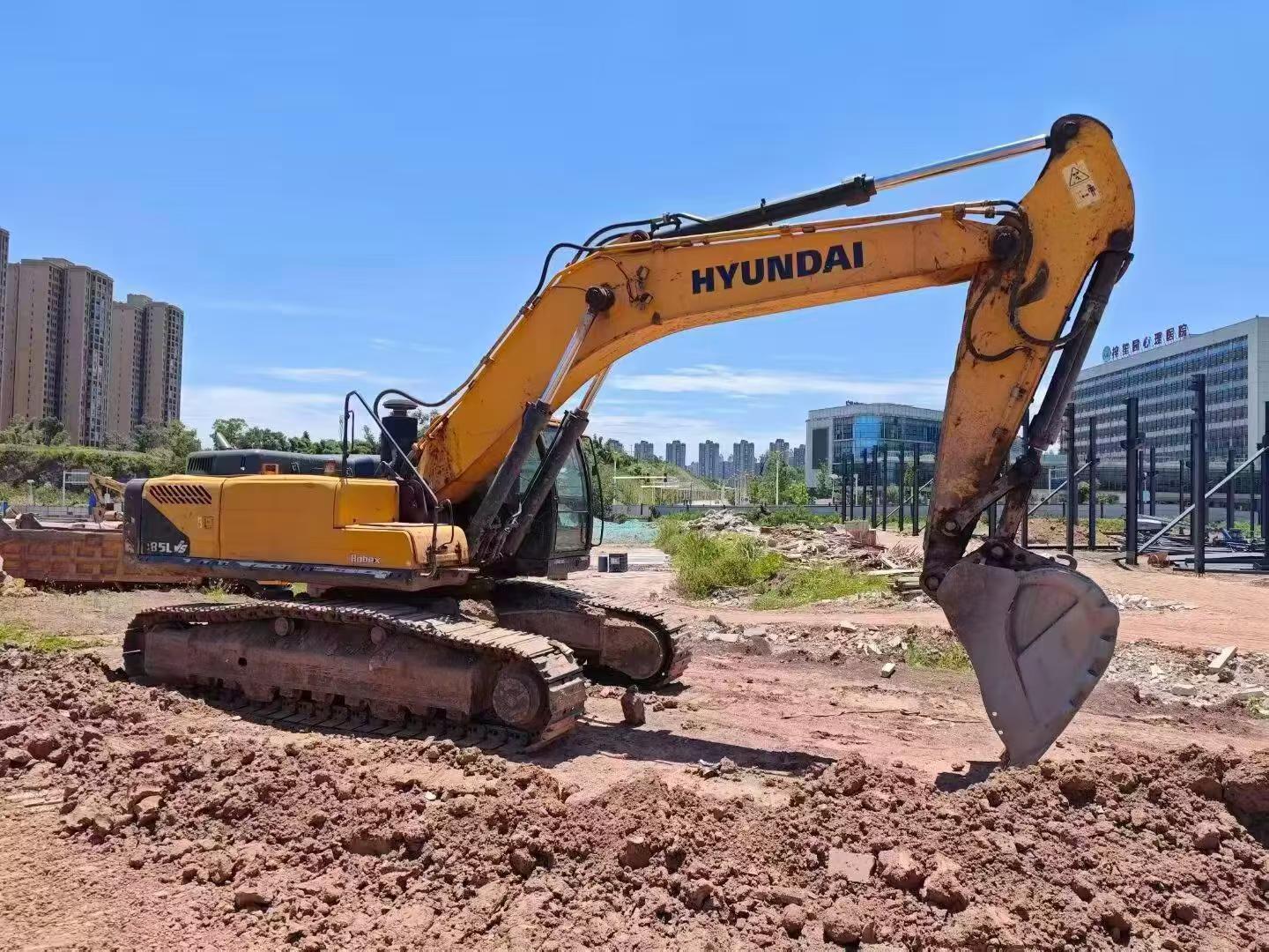 Buy Hyundai R385LVS Used Excavator / 5