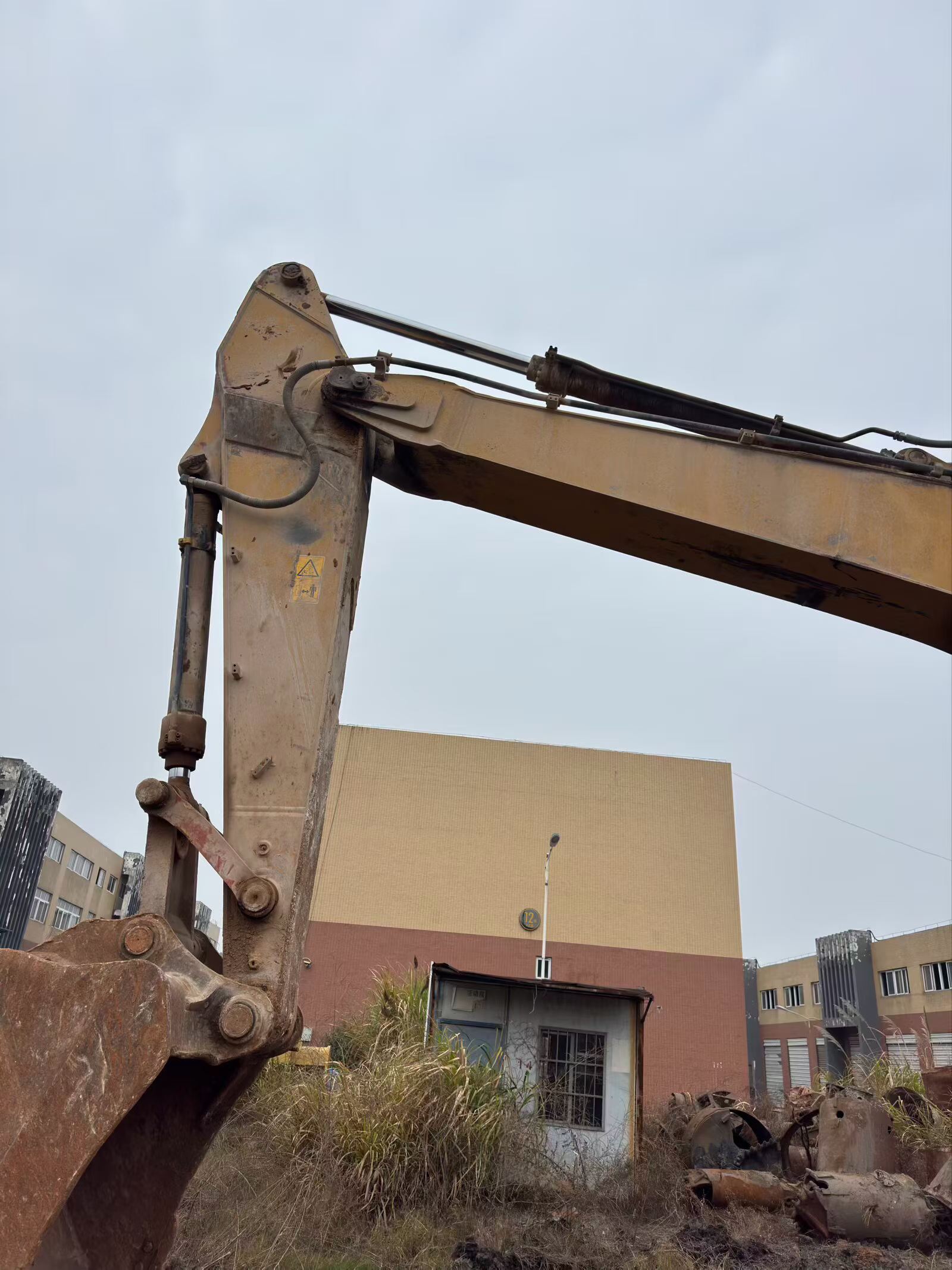 Buy XCMG XE270DK Used Excavator / 2