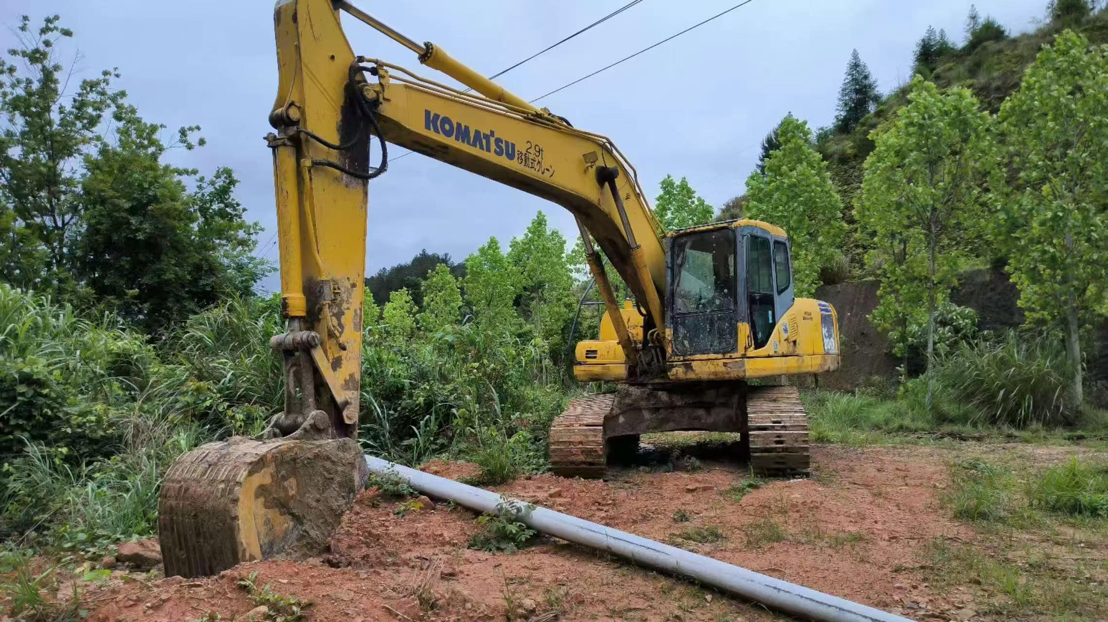 Buy Komatsu PC200-7 Used Excavator / 7
