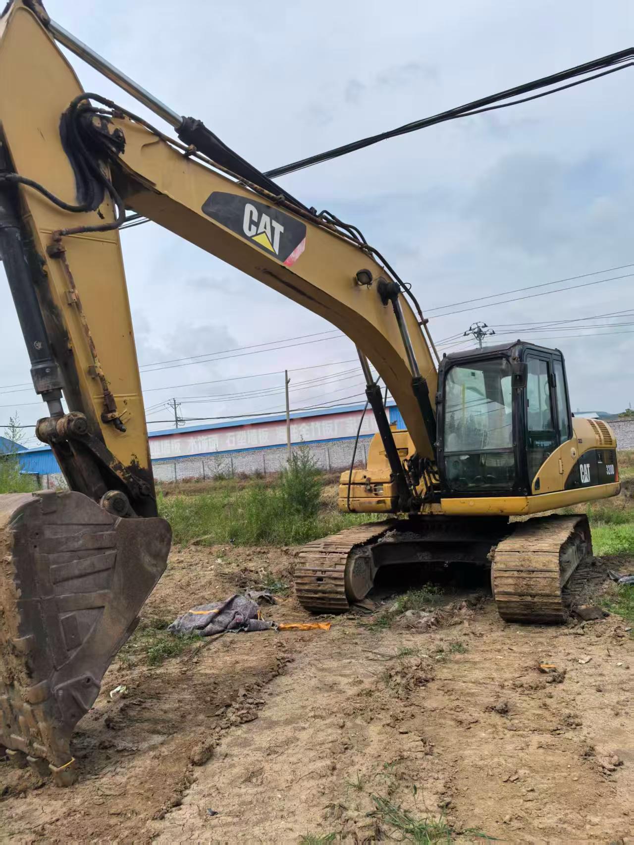 Buy Caterpillar 320D Used Excavator / 5