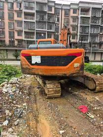 Buy Doosan DH220 Used Excavator / 3 Buy Doosan DH220 Used Excavator / 3