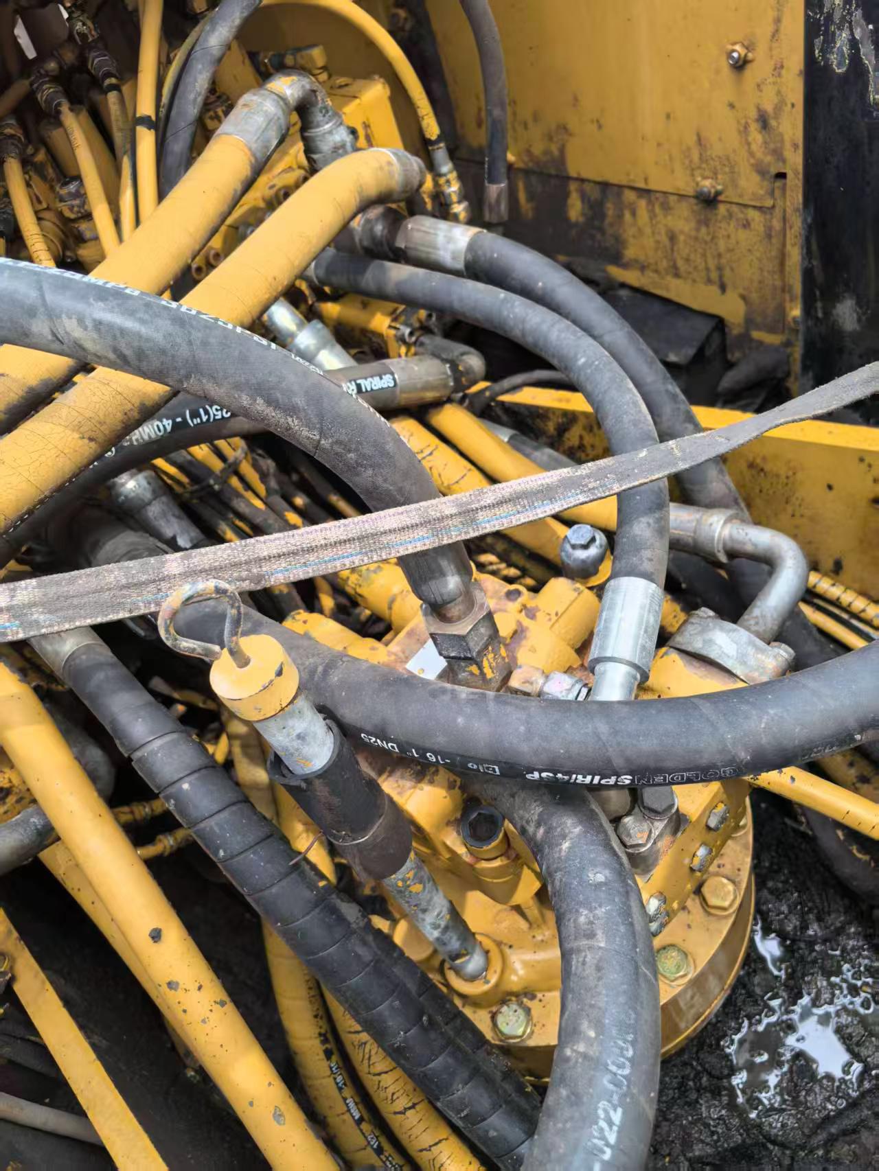Buy Caterpillar 320D Used Excavator / 2