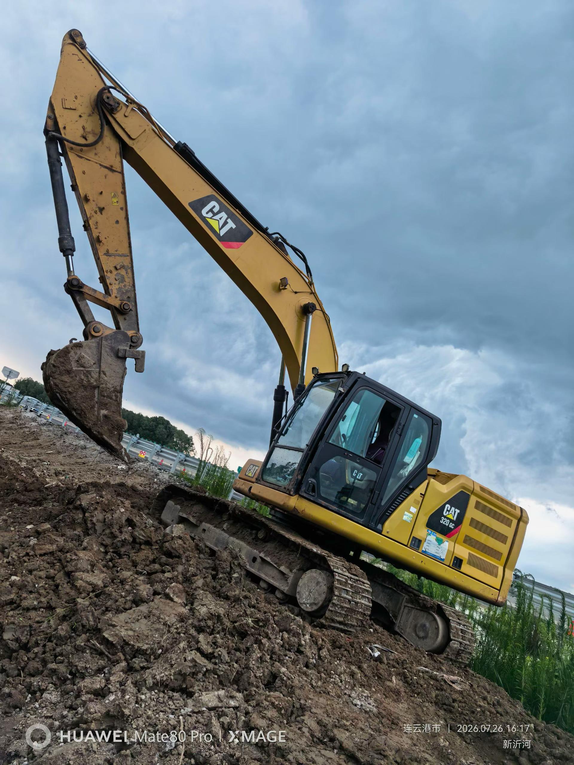 Buy Caterpillar 320A Used Excavator / 6