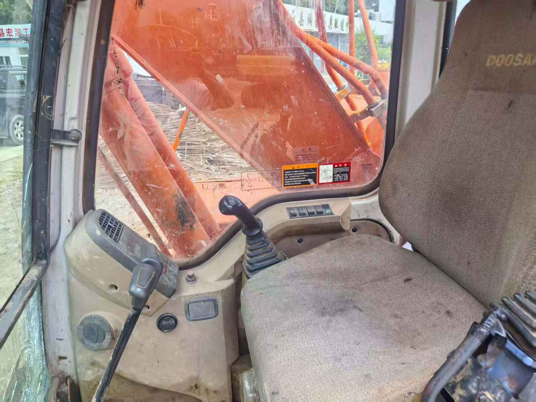 Buy Doosan DH150-7 Used Excavator / 2