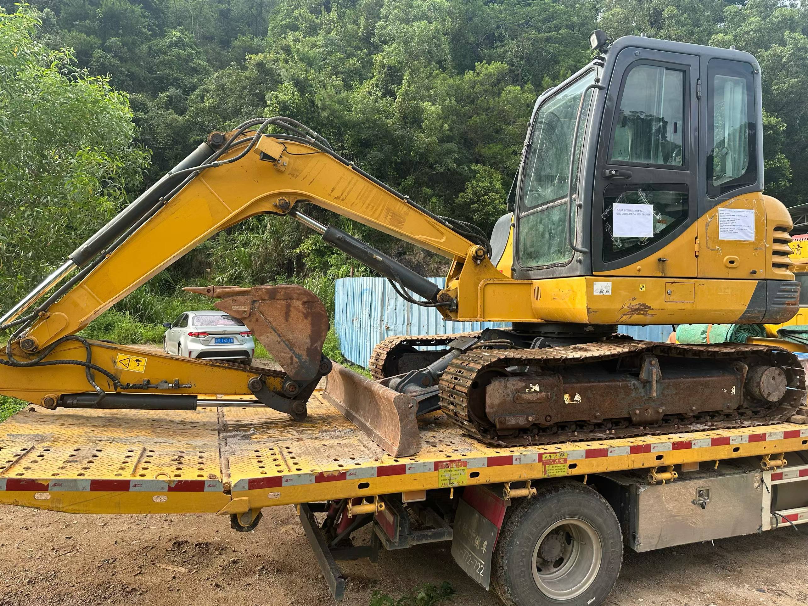 Buy XCMG XE65D Used Excavator / 2