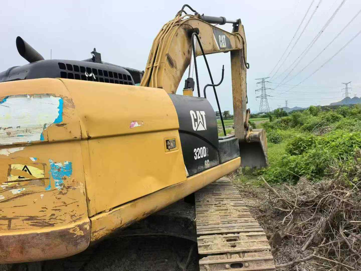Buy Caterpillar 320A Used Excavator / 3 Buy Caterpillar 320A Used Excavator / 3