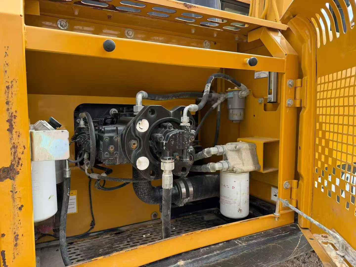 Buy Sany SY200C Used Excavator / 7