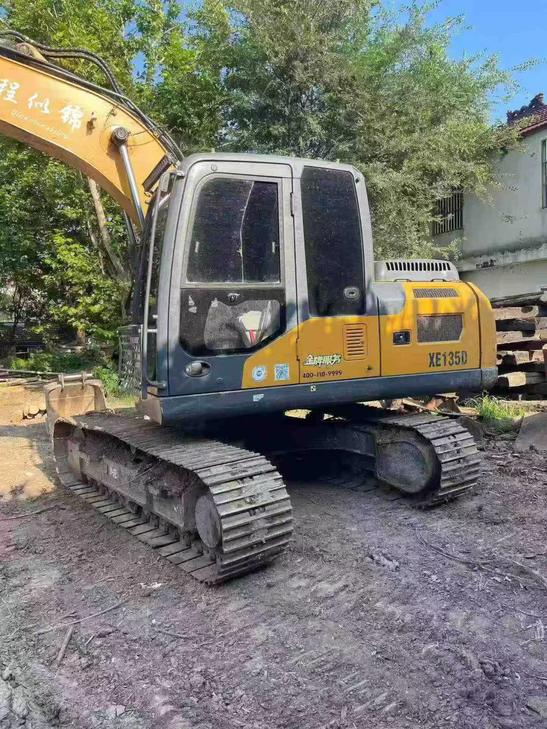 Buy XCMG XE135B Used Excavator / 1