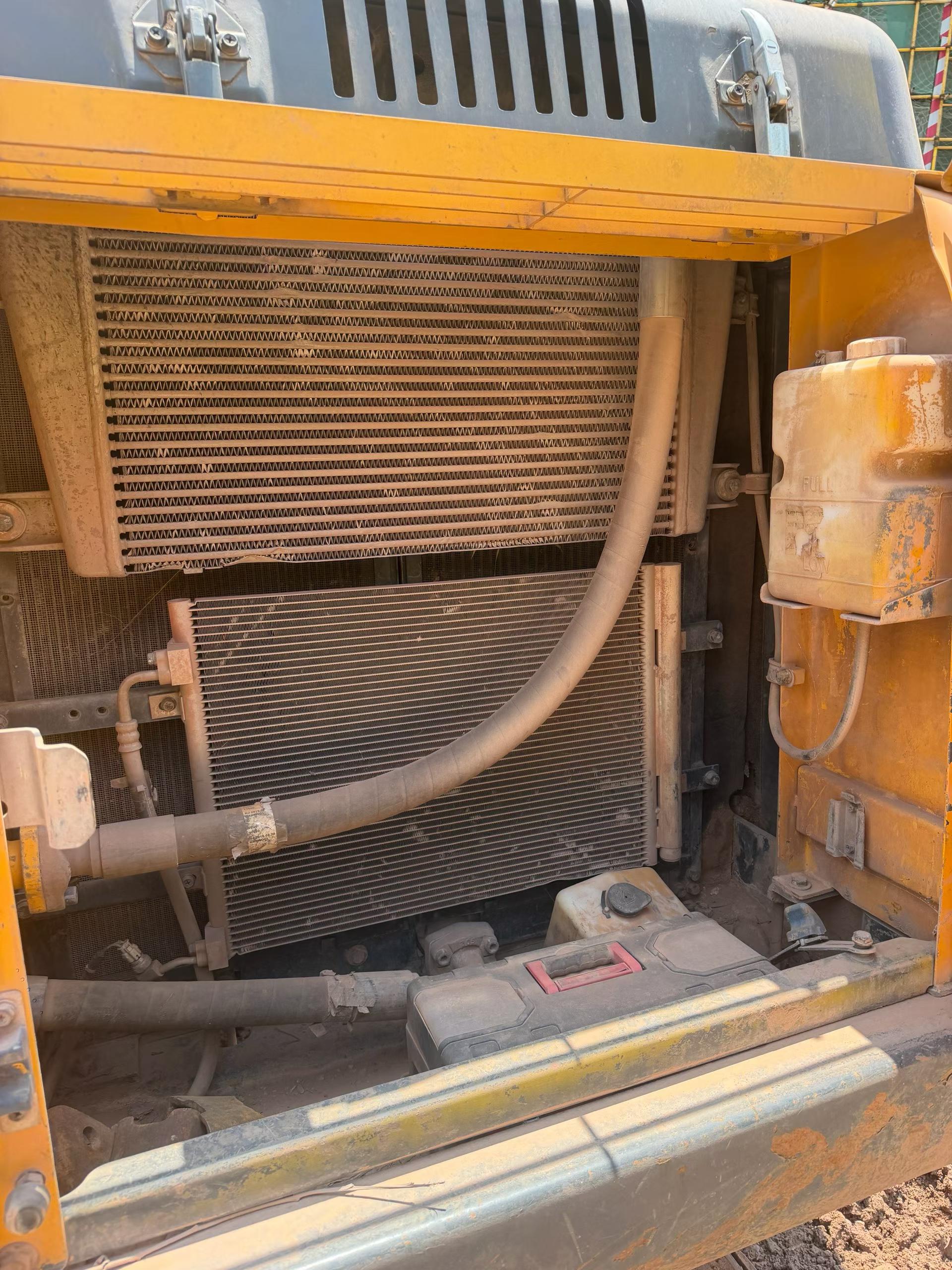 Buy Hyundai R225-7 Used Excavator / 3