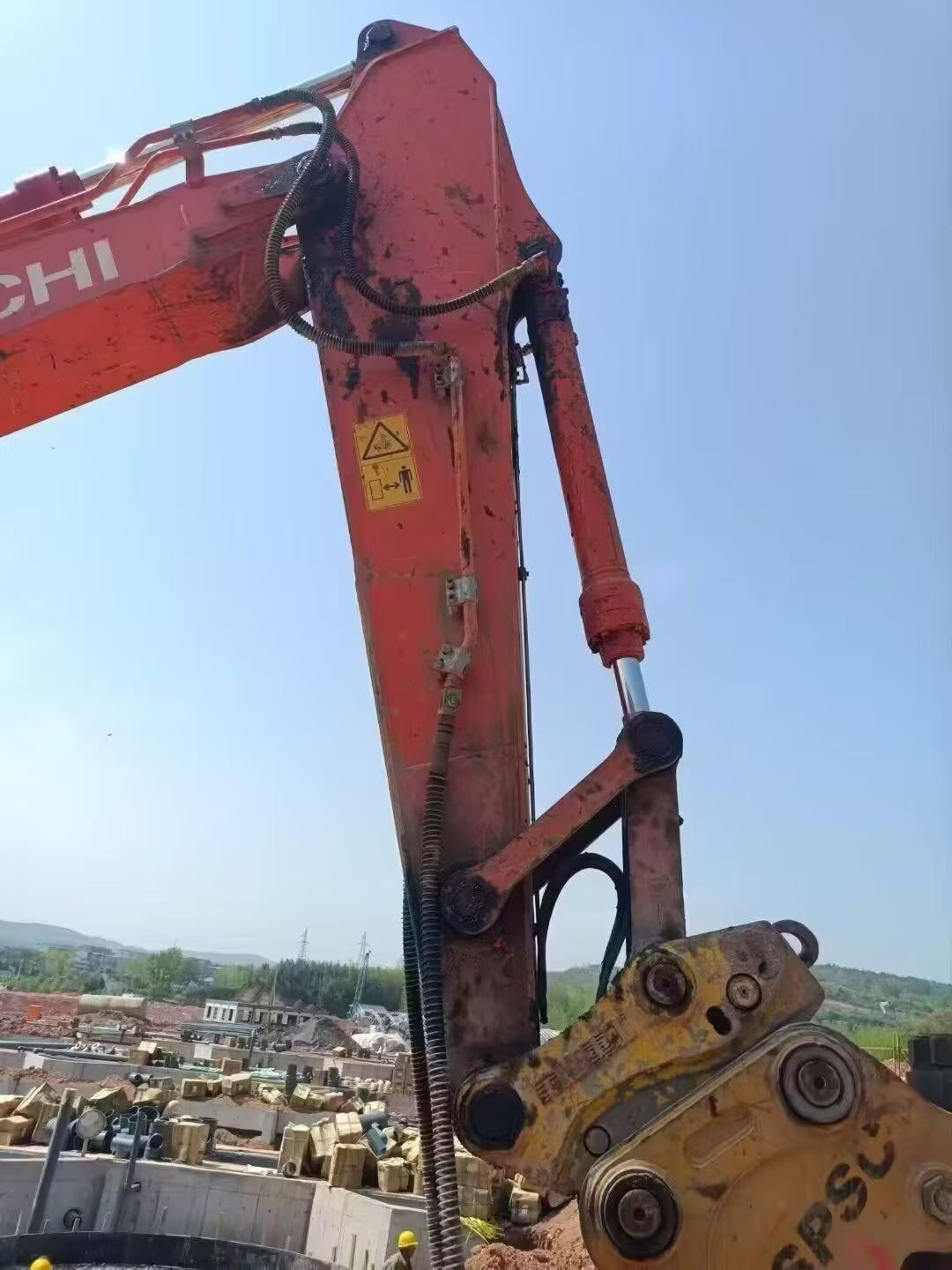Buy Hitachi ZH200-5A Used Excavator / 7