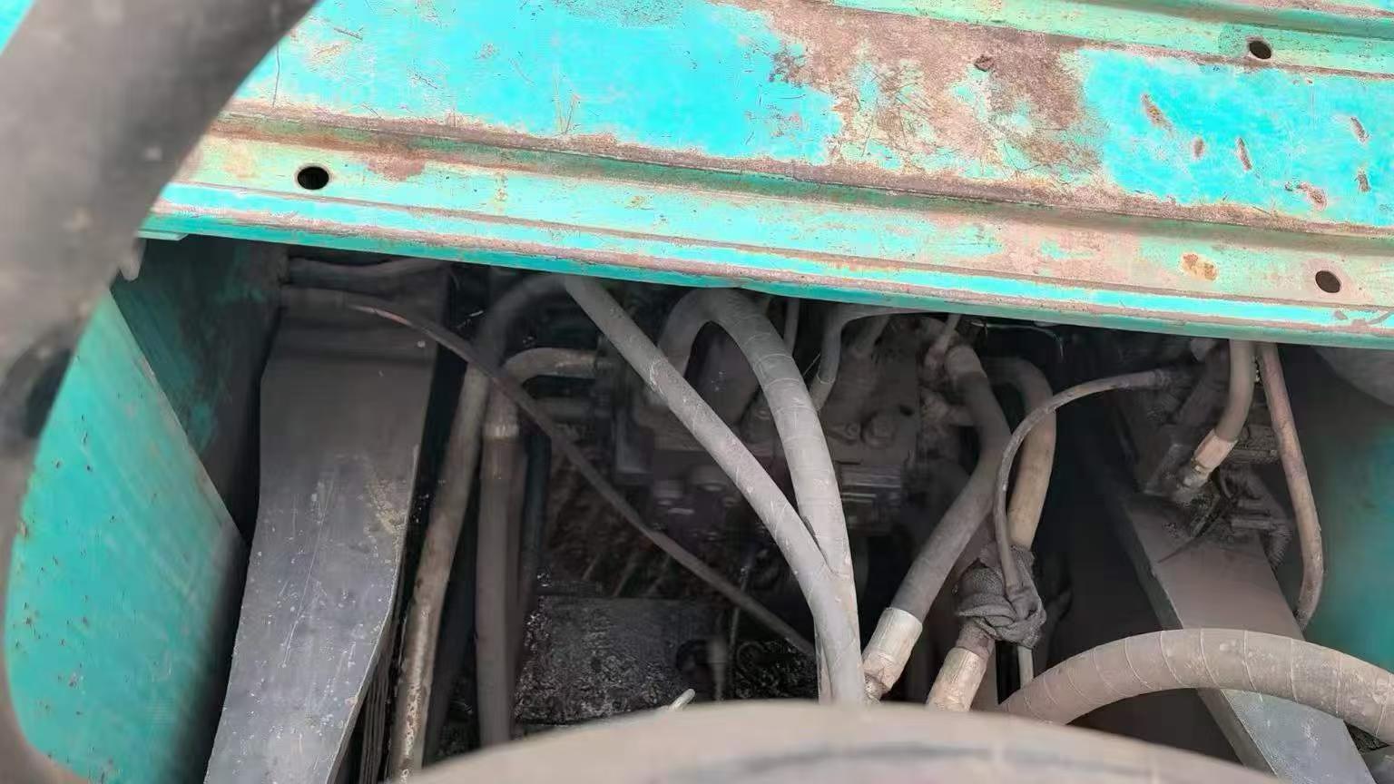 Buy Kobelco SK270D Used Excavator / 5